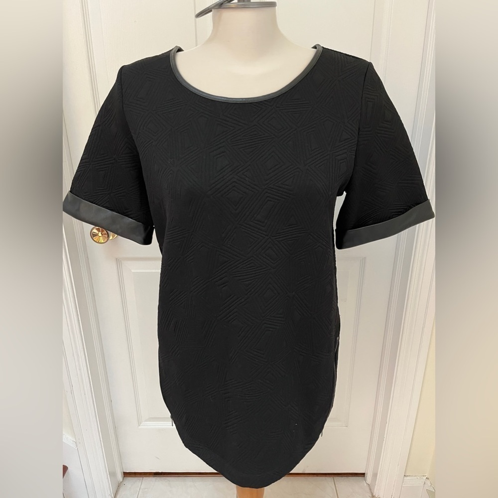 Massimo Size Large Quilted Top